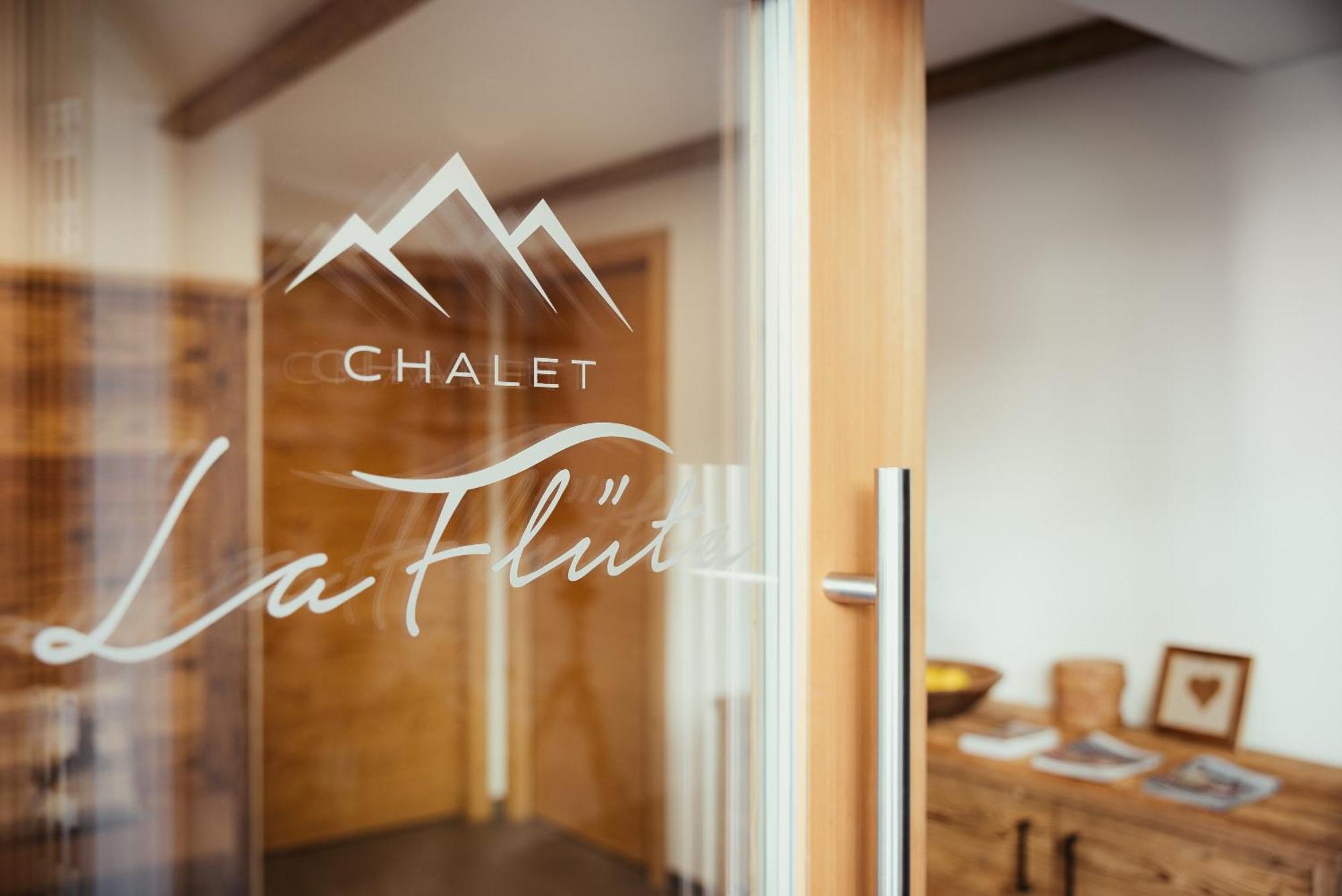 Chalet La Flueta Margherita ลาวาลเล ภายนอก รูปภาพ