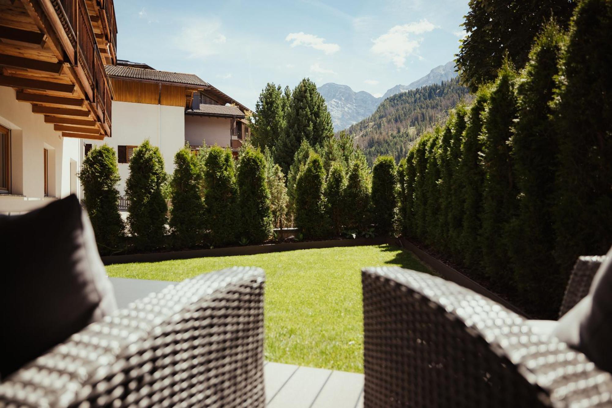 Chalet La Flueta Margherita ลาวาลเล ภายนอก รูปภาพ